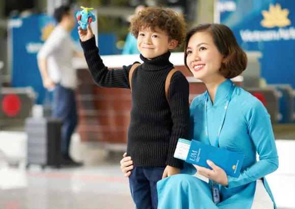 Cập nhật giá vận chuyển trẻ em và thú cưng trên chuyến bay nội địa Vietnam Airlines
