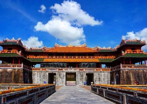 Trải nghiệm miền Trung: Huế hoài cổ, Đà Nẵng hiện đại, Hội An lãng mạn
