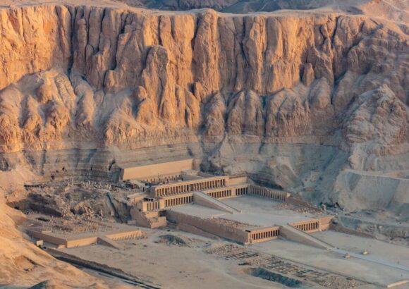 Đền Hatshepsut – Kiệt tác bất tử giữa sa mạc Ai Cập